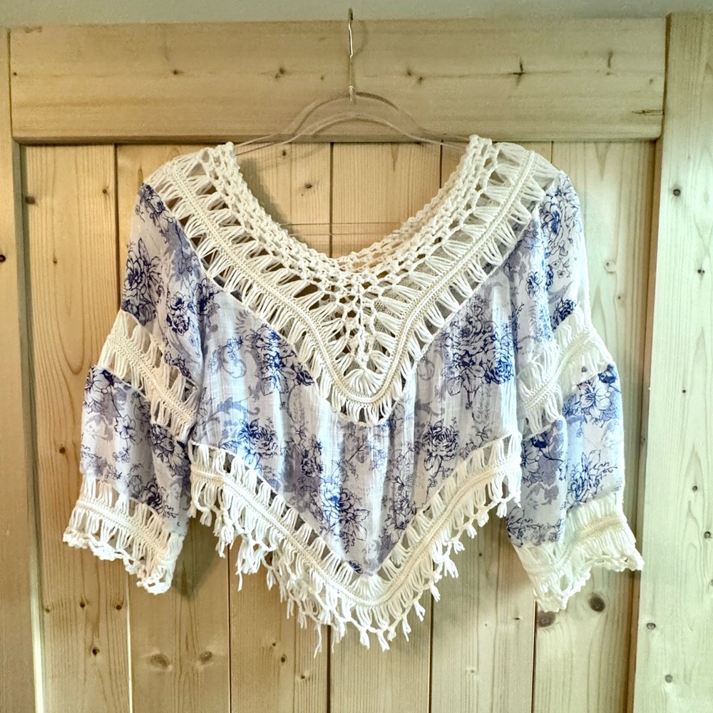 Boho Crochet Trim Floral Shawl Top